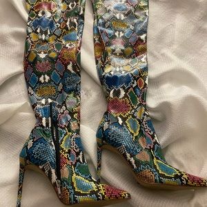 Steve Madden. Multi color snake print thigh high boots. Sz. 8